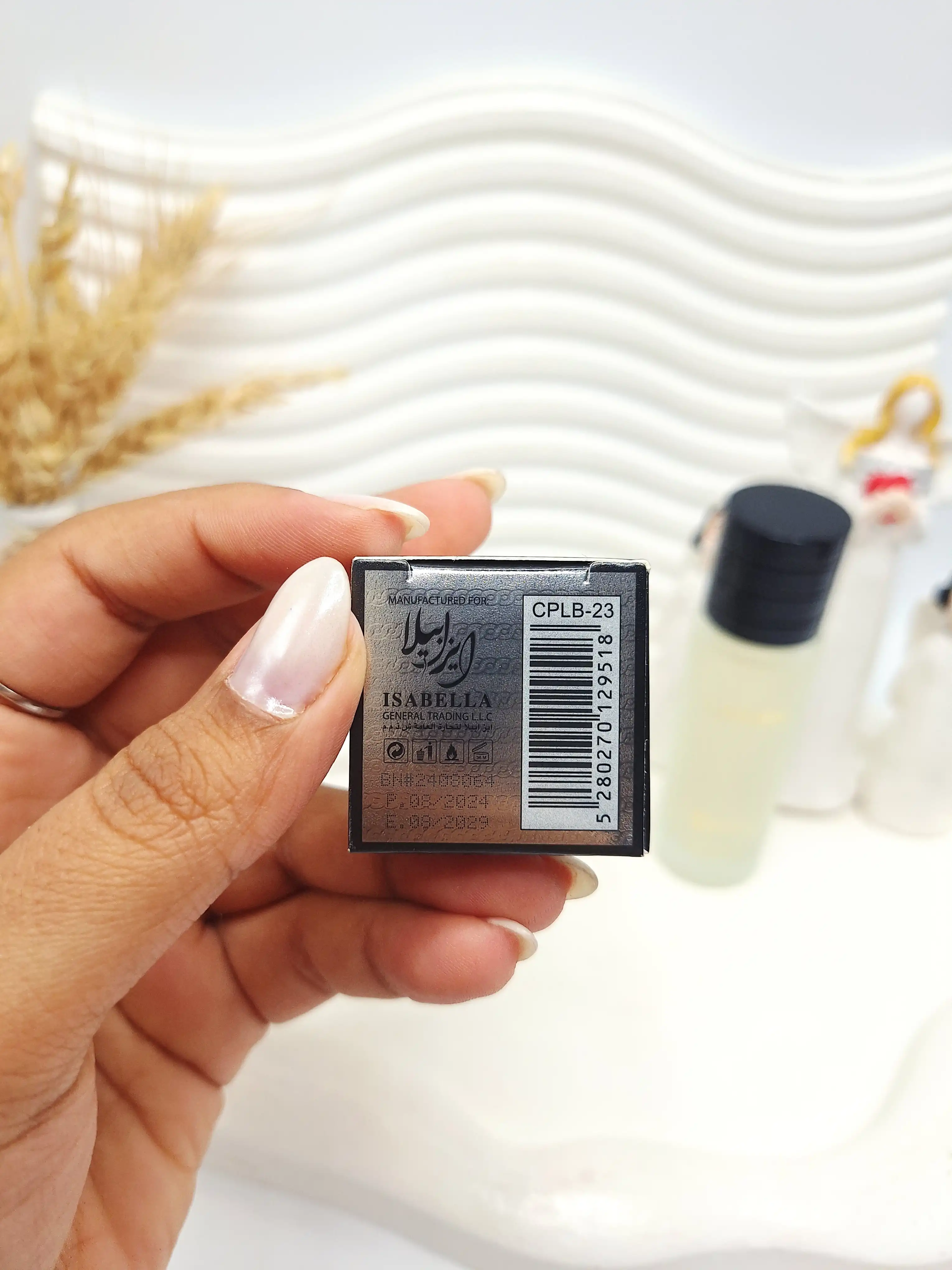 ادکلن زنانه لیبر LARBIE حجم 30 میل ساخت امارات کد 9518