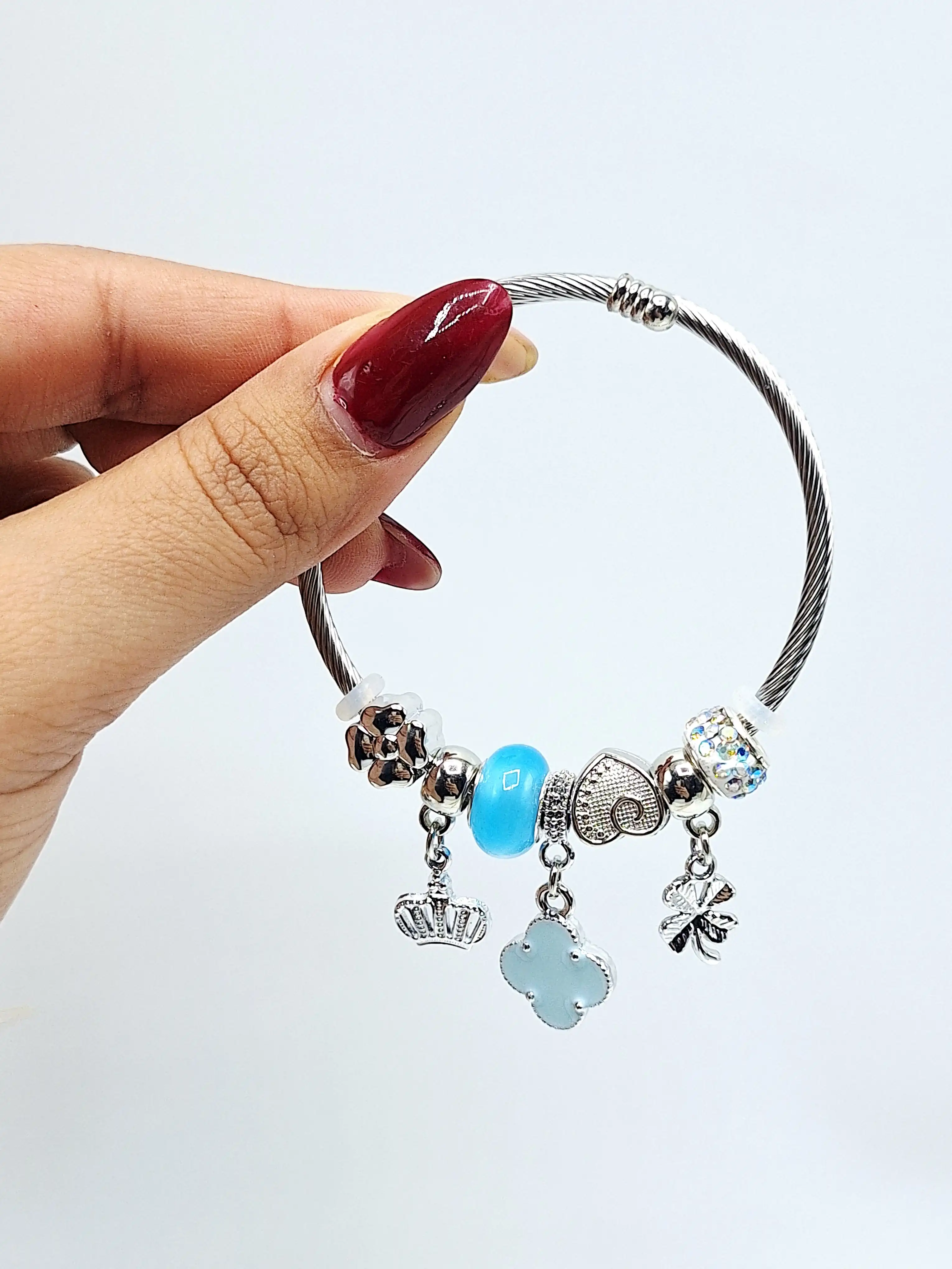 دستبند پاندورا طرح ونکلیف