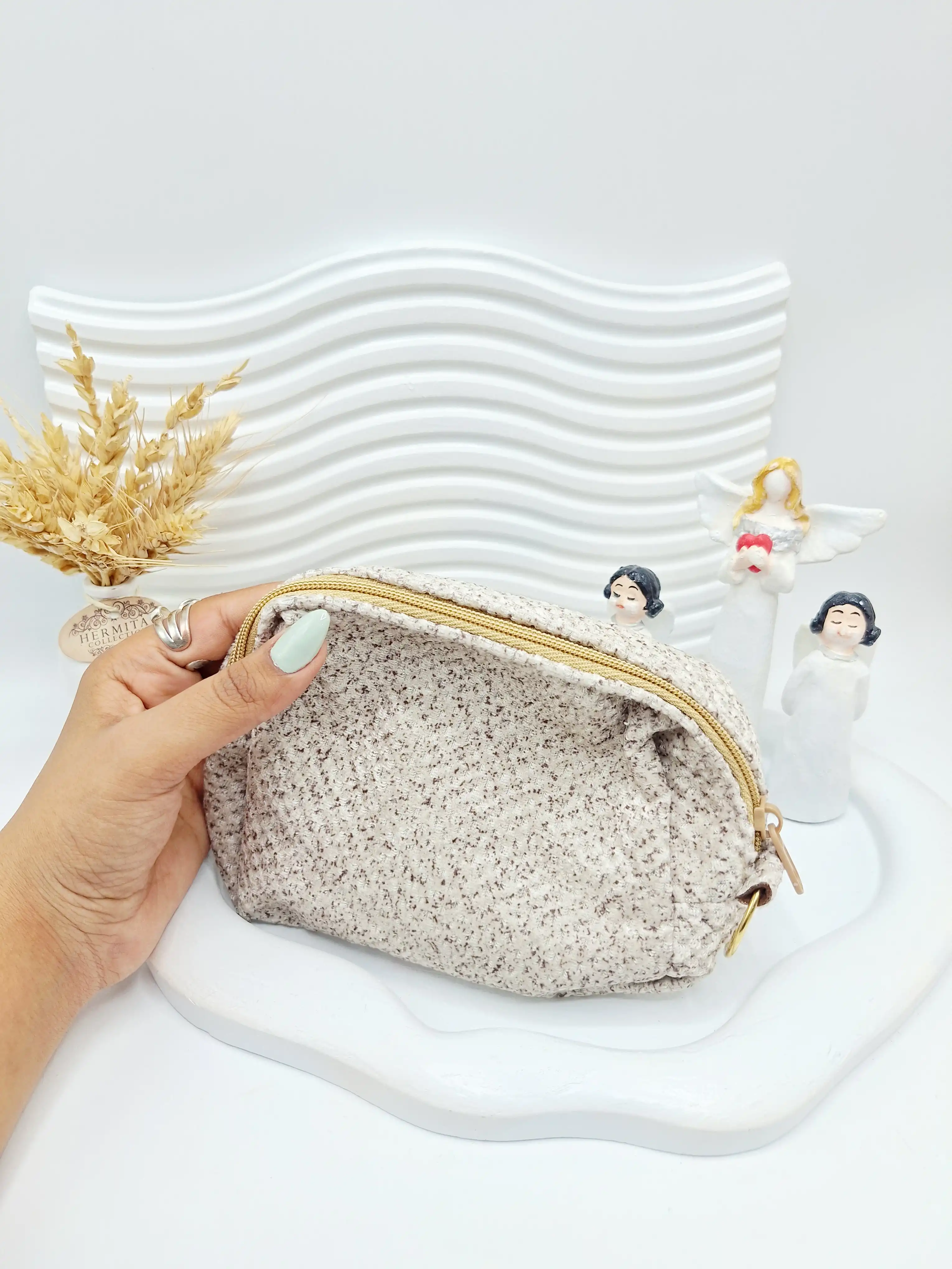 کیف لوازم ارایشی مدل های مختلف بسیار جا دار